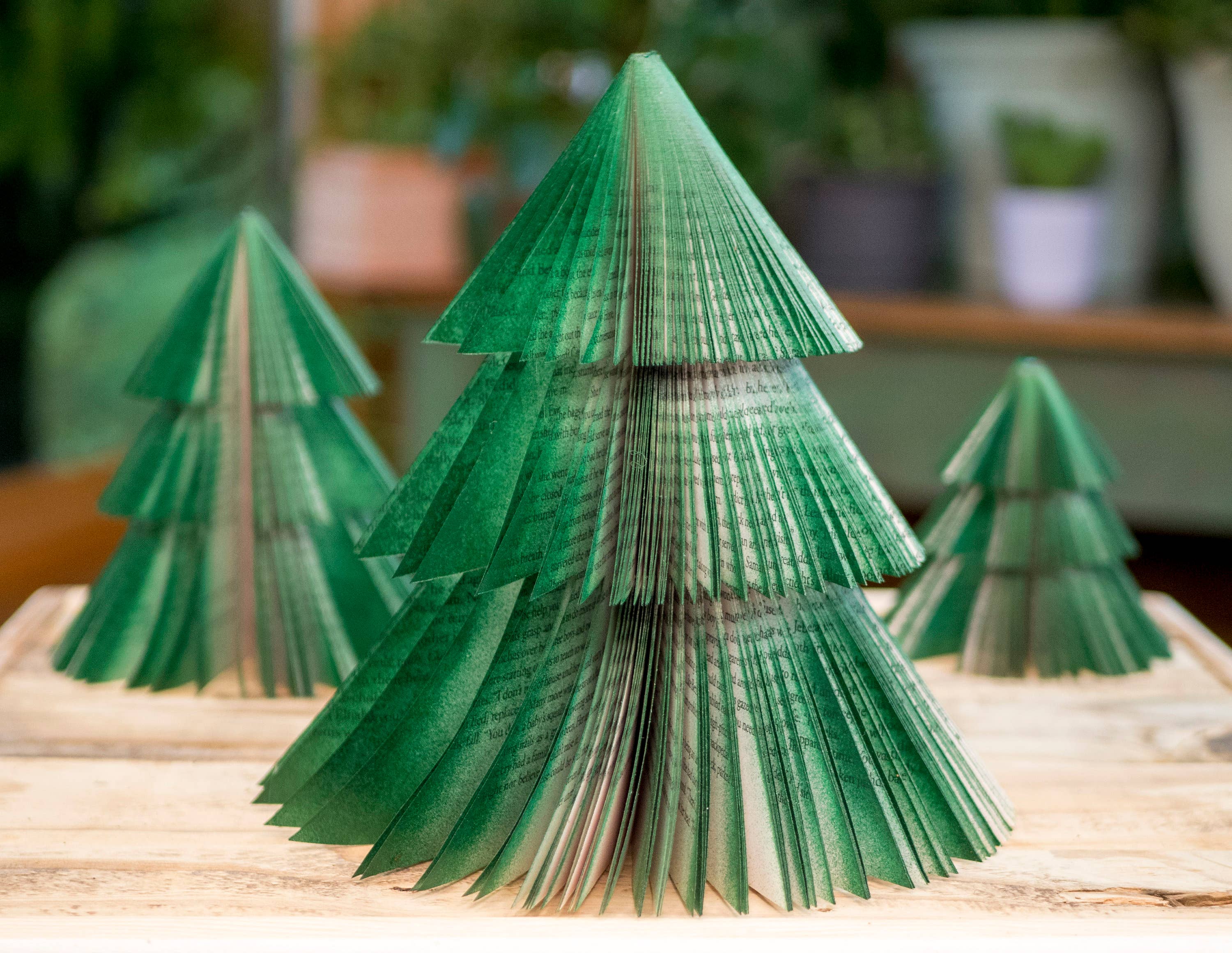 Root To Vine – wholesale Christmas decoration – Book Christmas Tree-Green-Holiday Decor-Christmas Decor2