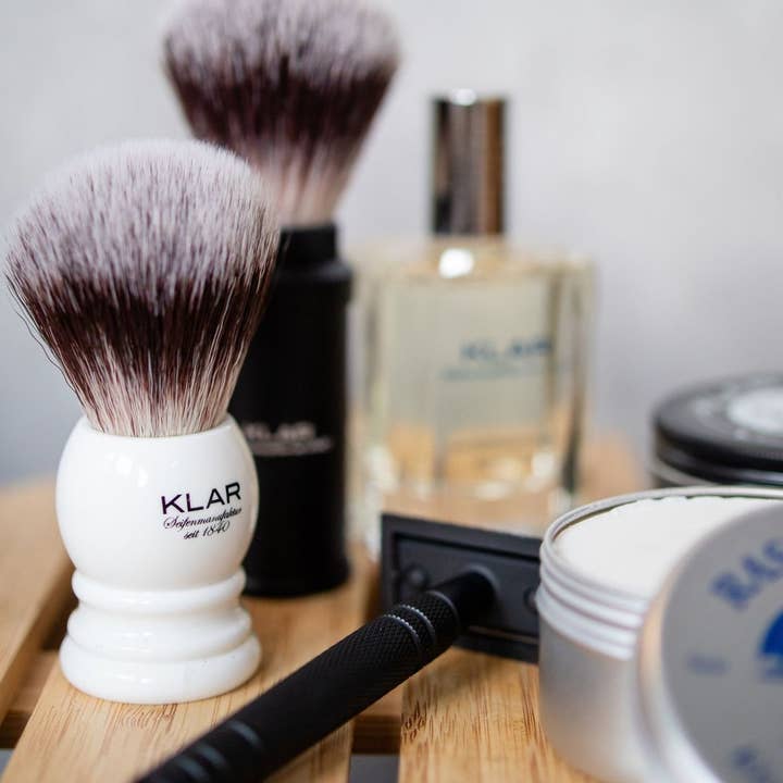 Klar Seifen - Wholesale Shave Brush - Men's - Shaving Brush White3