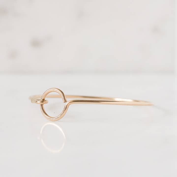 Bracelet en cercle simple pour la vente par Aerlume