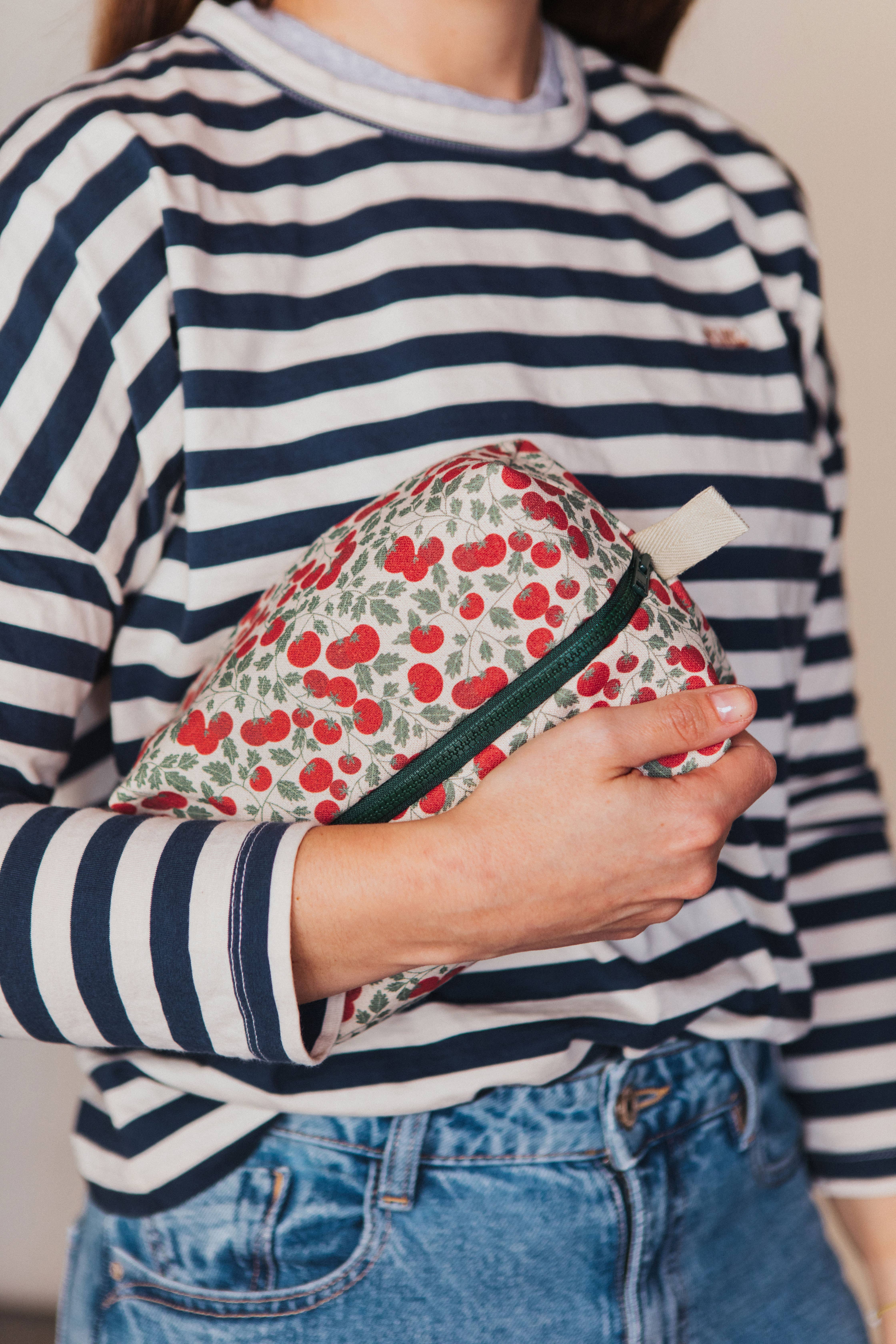 ECKE – wholesale Make-up/cosmetic bag – Tomates Beige Vanity & Beauty Case2