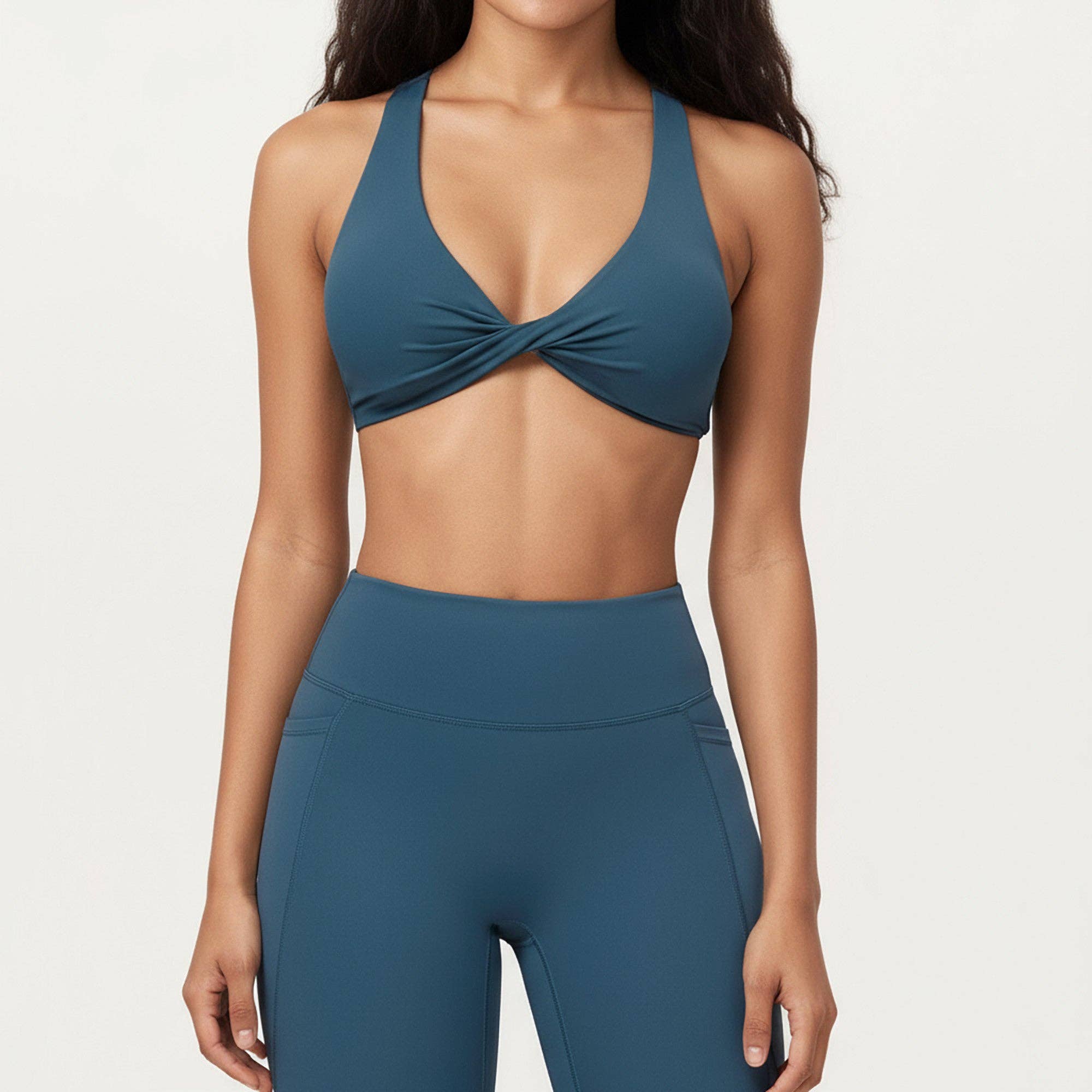 Active by Anna-Kaci - Vendita all'ingrosso Reggiseno sportivo - Donna - Top reggiseno sportivo con halter a torsione e spallina larga di supporto0