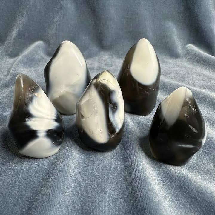 Orca Agat Mini Lågor parti om 5 för wholesale av The Crystal Tabby