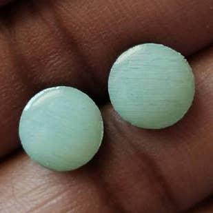 Clous vert menthe pour la vente par Holey Moley Accessories