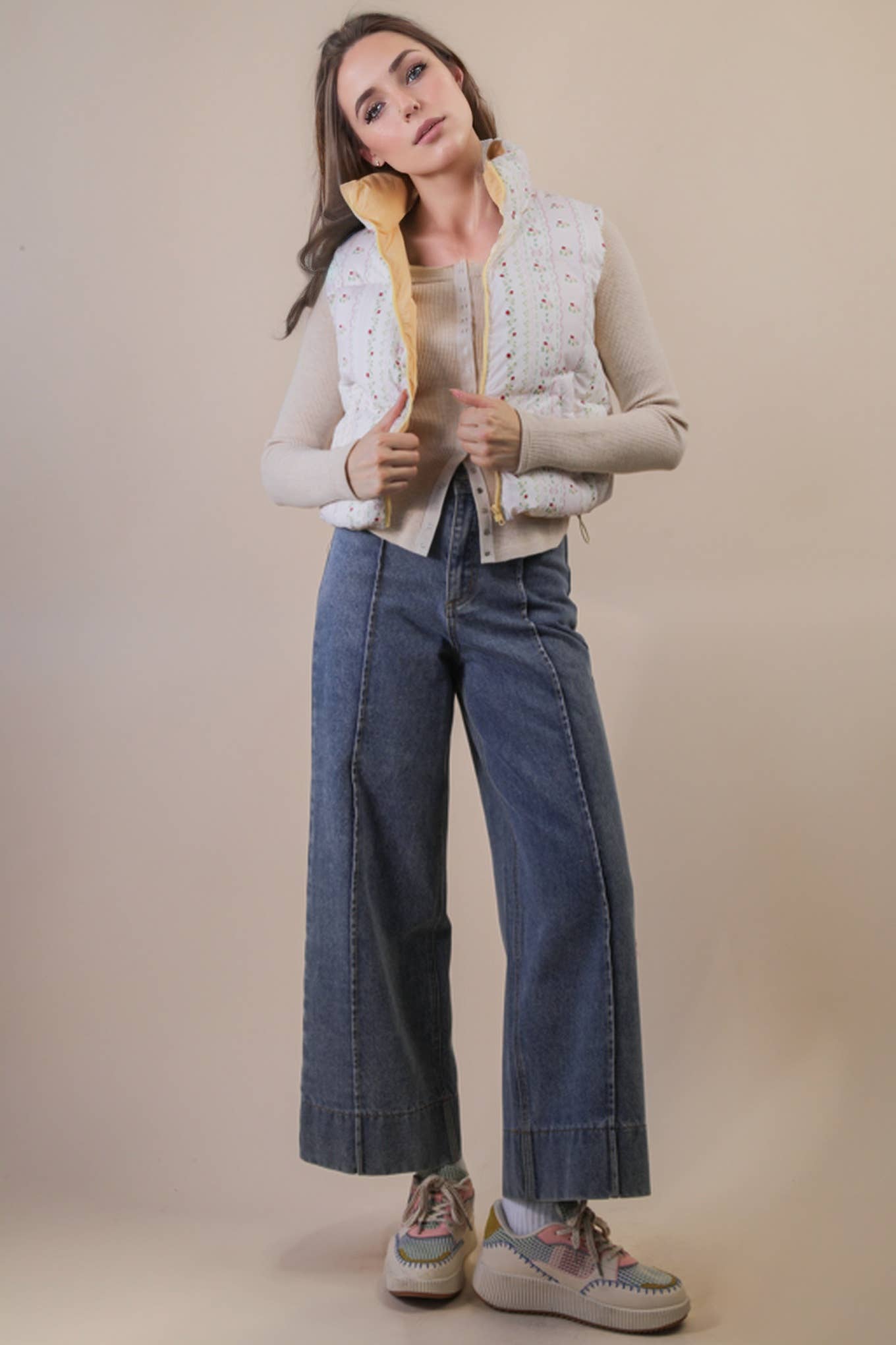 VERY J - Wholesale Outerwear Vest - Women's - NJ90395-Floral Printed Cropped Puffer Vest14