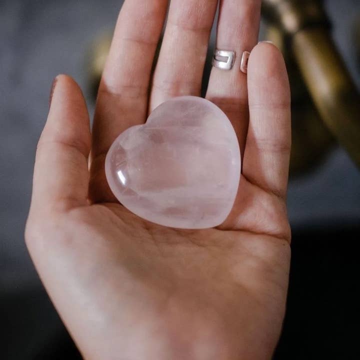 Rose Quartz Crystal Heart for wholesale by CRISTALLI E STELLE