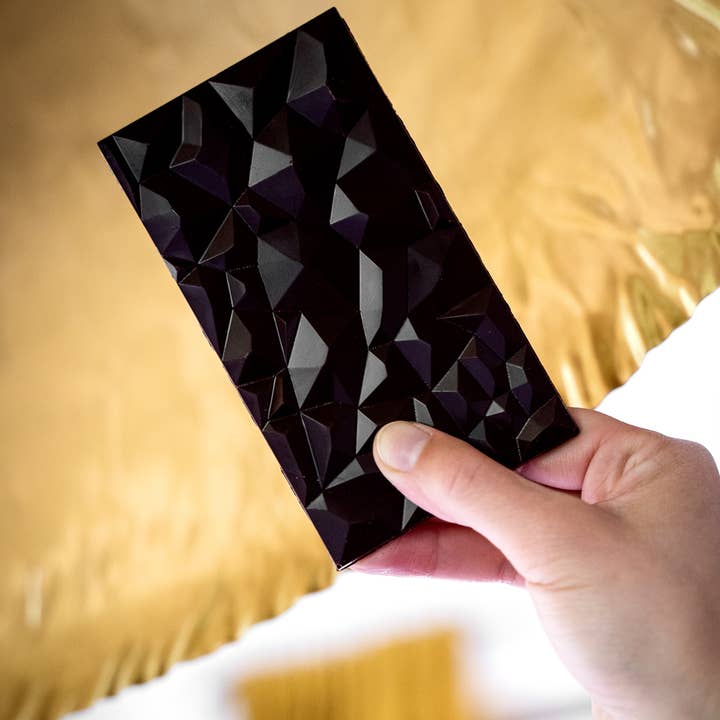 Svenska Kakao - Wholesale Chocolate Bar - Milk Chocolate bean to bar: Licorice 55% - Made in Sweden1