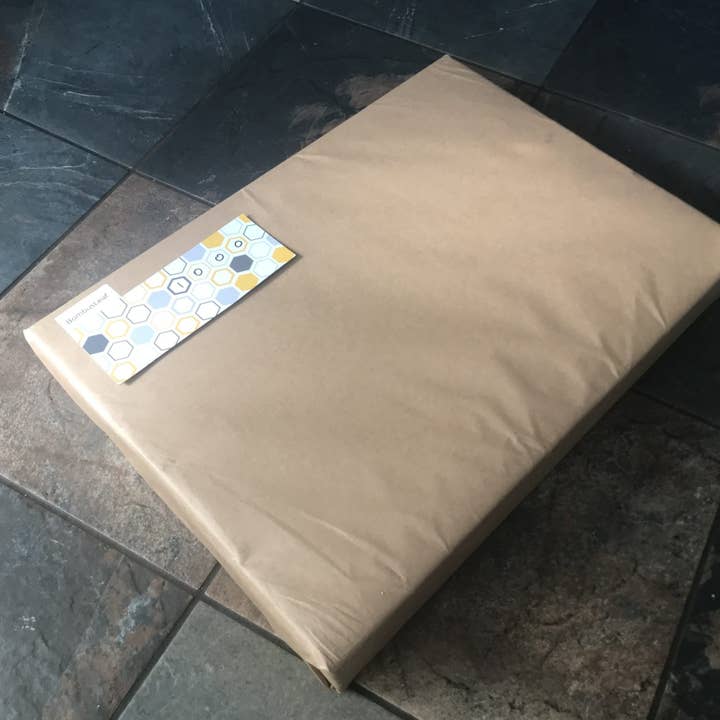 Beeswax Paper Wrap Extra Large Sheets x 1000 for wholesale by BombusLeaf