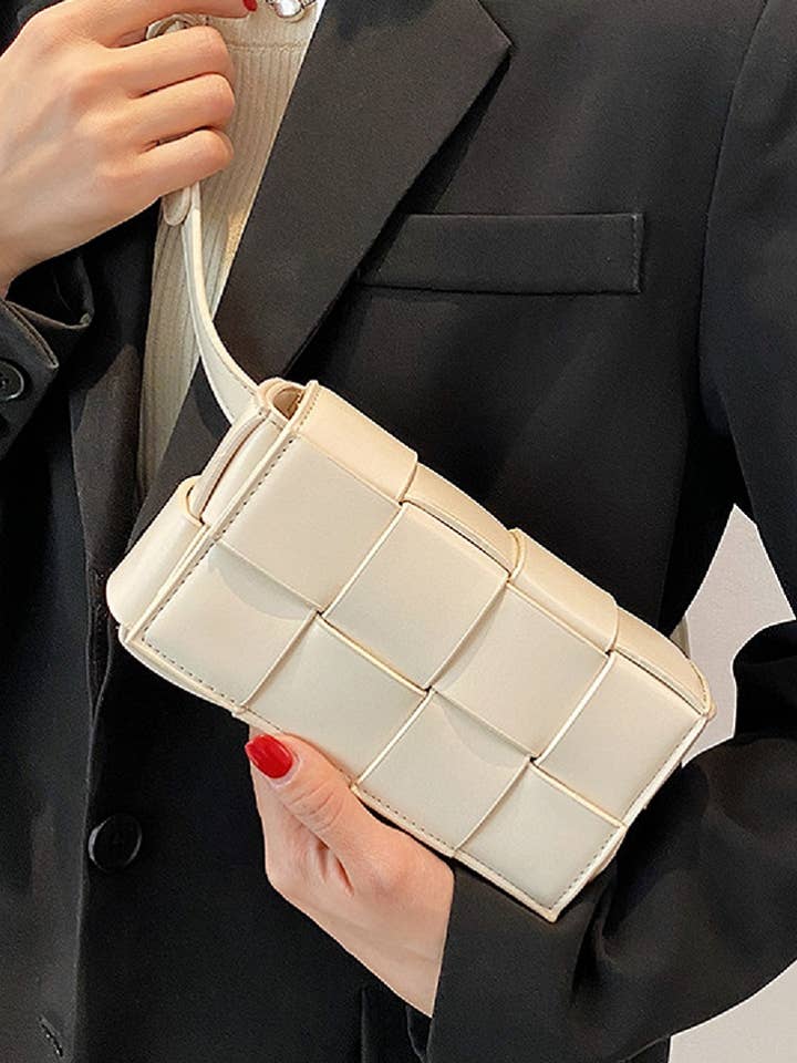 ,...Vegan Læder Vævet Crossbody Bæltetaske for engroshandel hos 42POPS