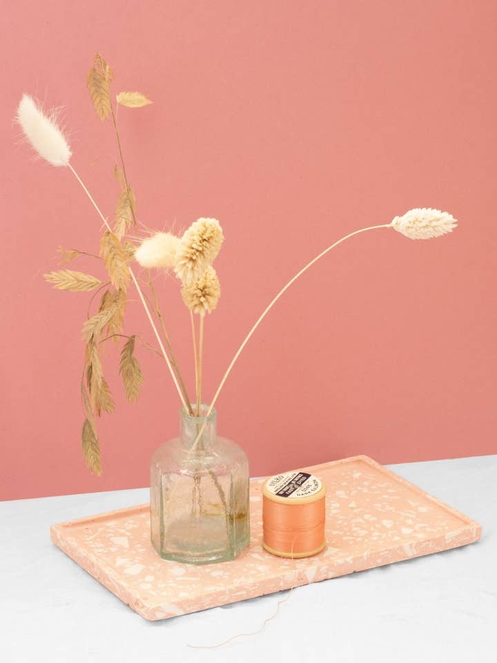 Plateau rectangulaire en terrazzo rose pour la vente par Rose Works LDN