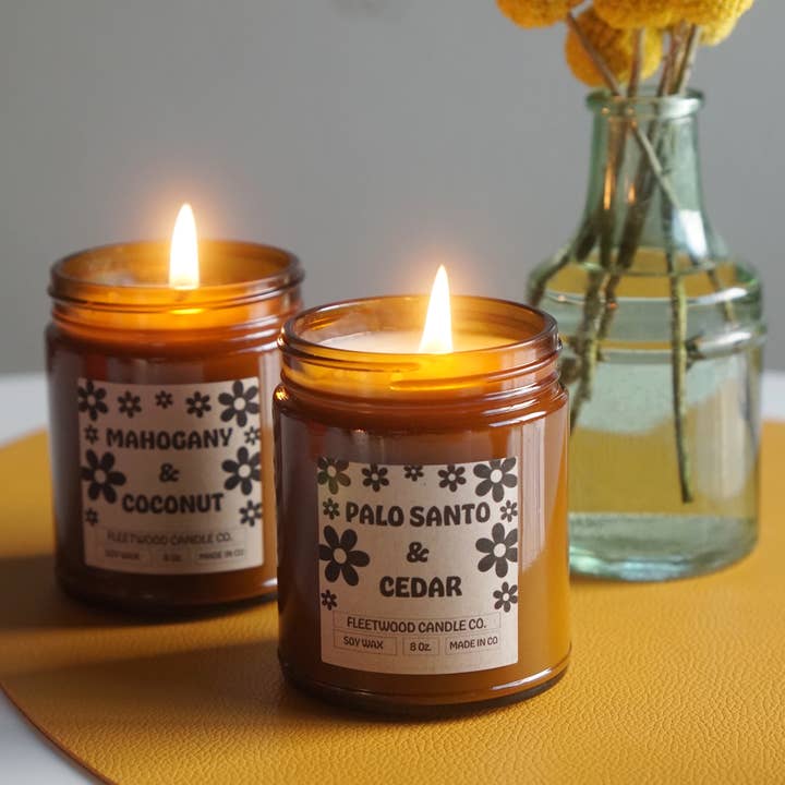 Vela de cera de soja Palo Santo & Cedar para venta al por mayor de Fleetwood Candle Co.