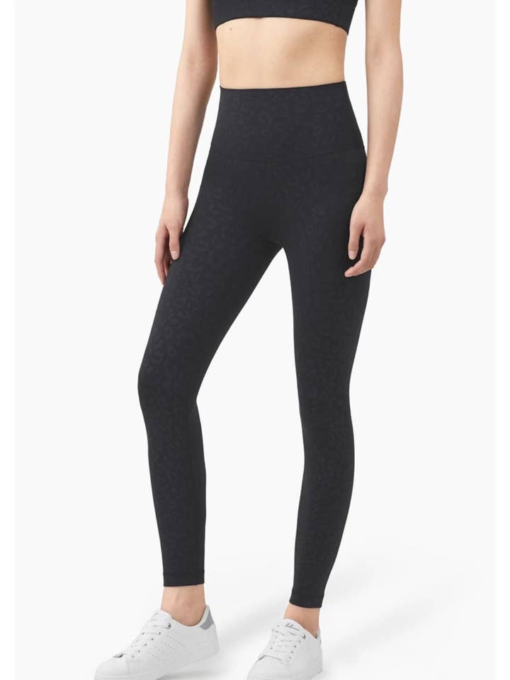 Belsize Activewear - Wholesale Athletic/Lounge Leggings - Women's - Black Leopard Leggings