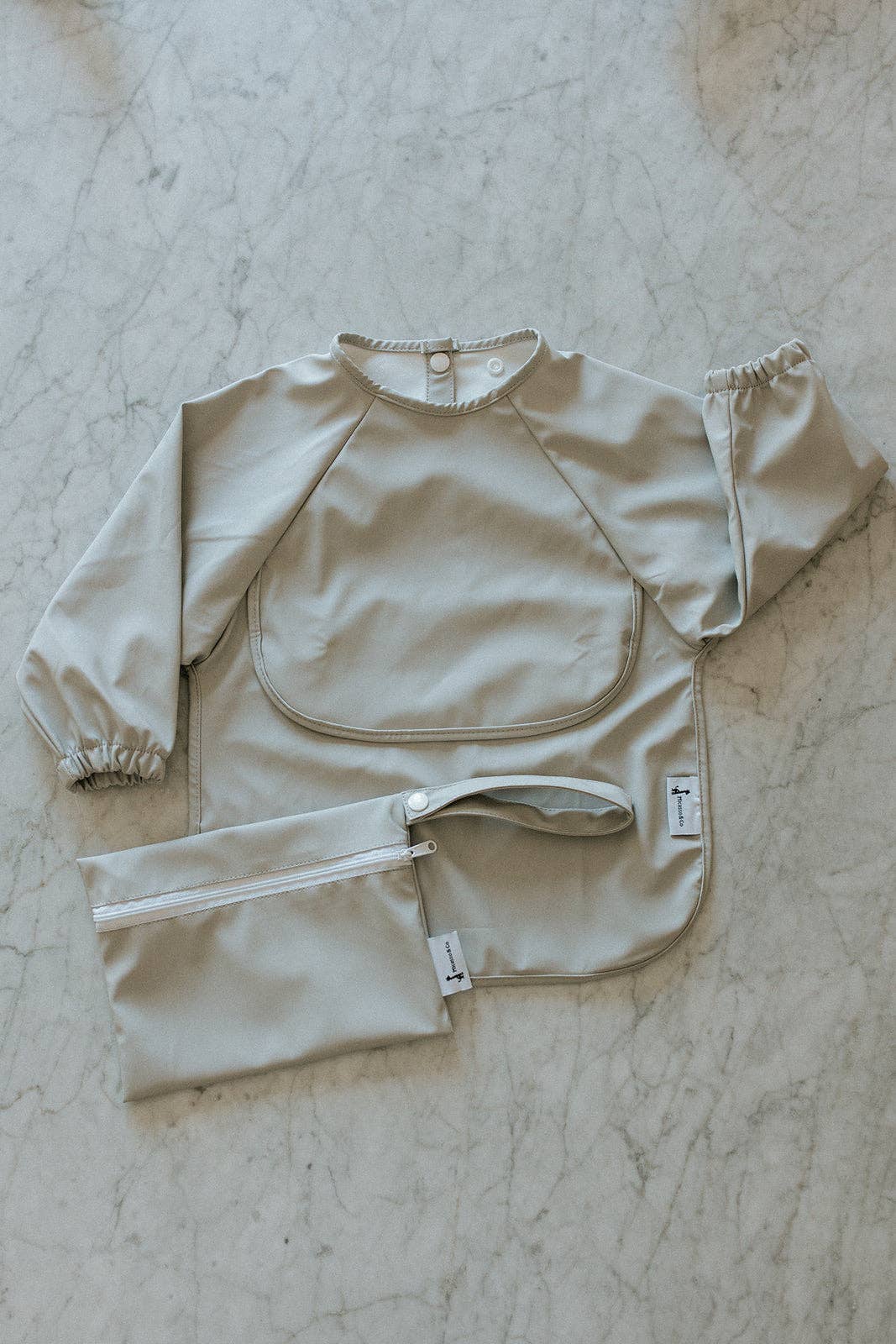 Micasso & Co - Wholesale Apron - Kids - Long-sleeve bib with integrated pocket23