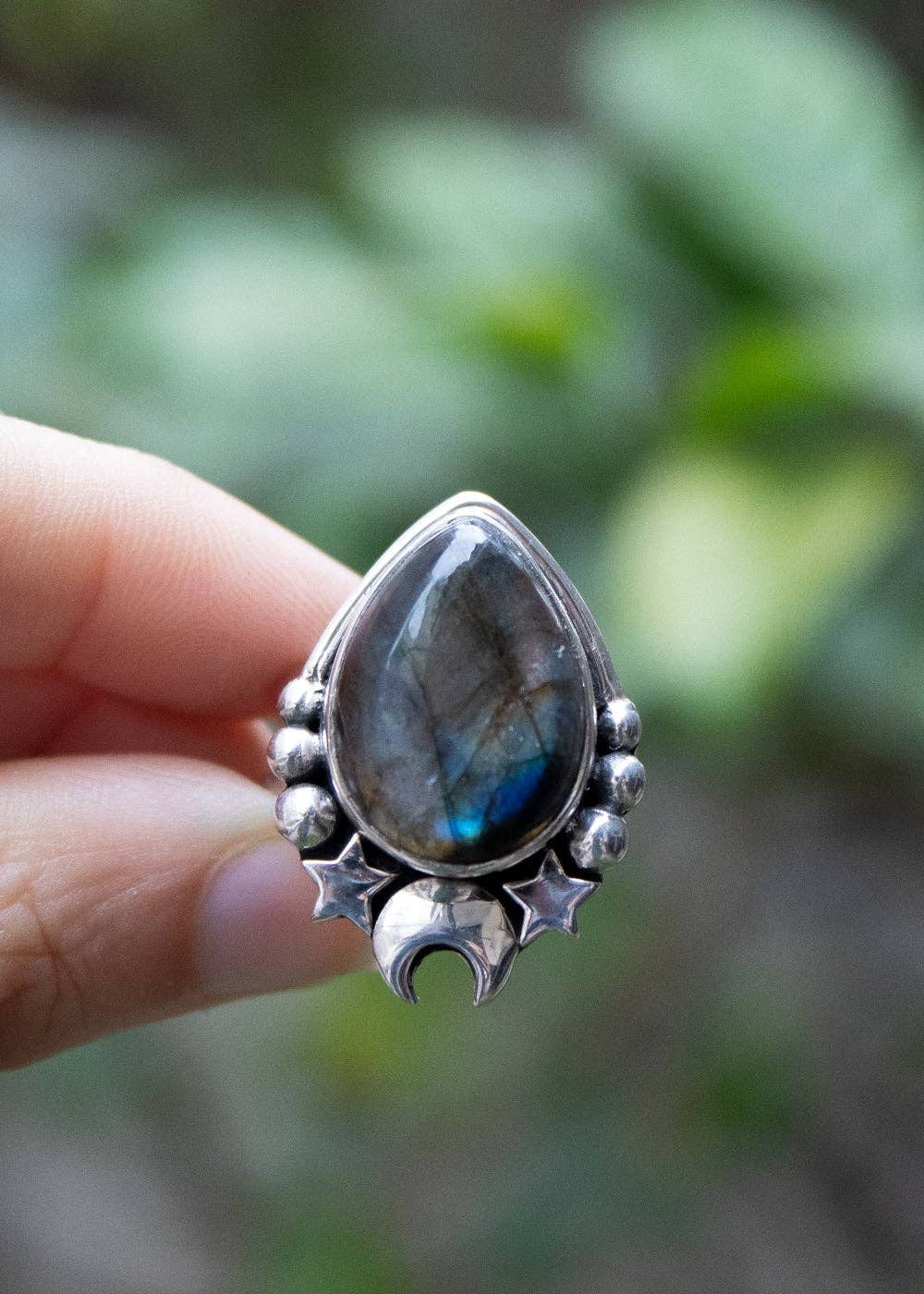 Ambra Jewels - Wholesale Cocktail/Statement Ring - Celestial Whisper: Labradorite Ring, AR-70905