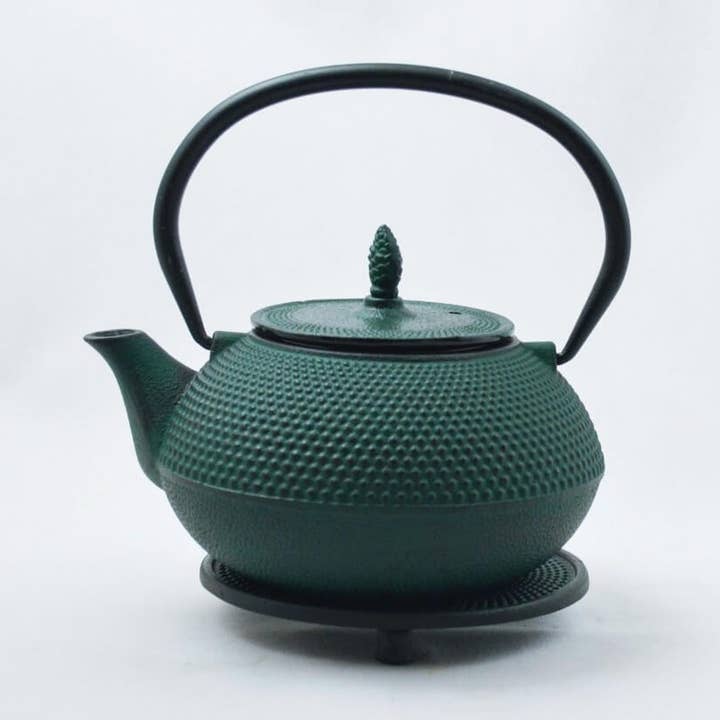 Cast iron teapot, Arare portion pot 0.6l green for wholesale by Ja-Unendlich