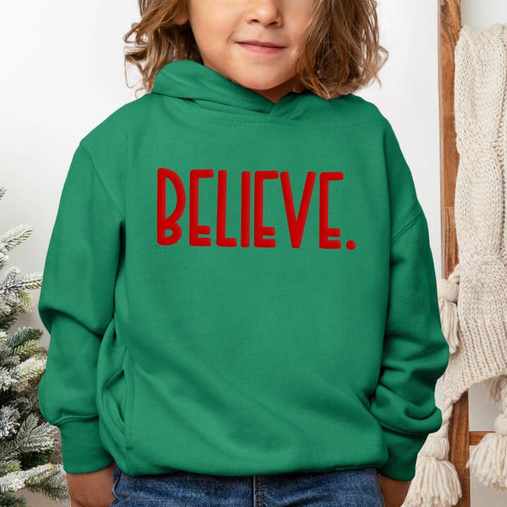 Believe Bold Puff Print | Molleton à capuche graphique pour tout-petits pour la vente par Olive And Ivory Wholesale