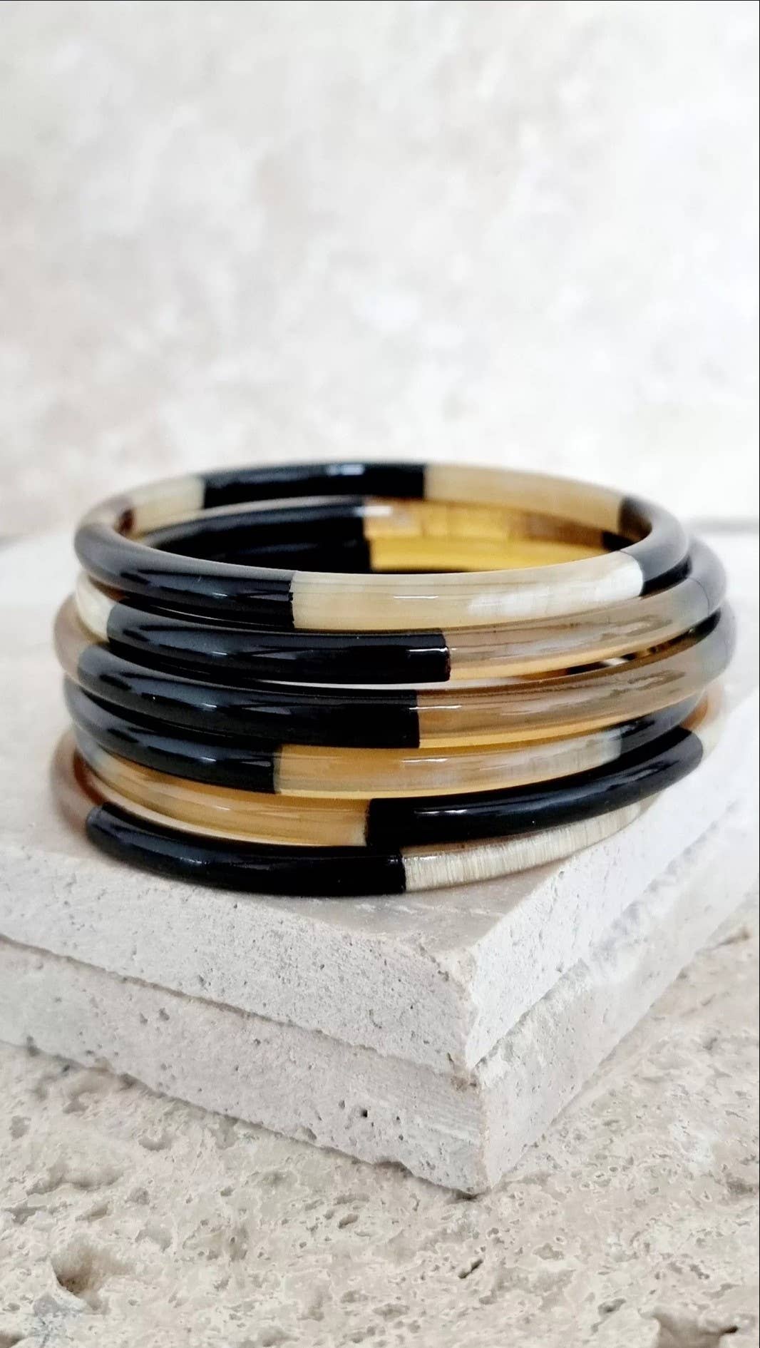 Le Coin Sauvage - Wholesale Bangle Bracelet - Horn Bangle Bracelet - 5 mm - Trio Black2
