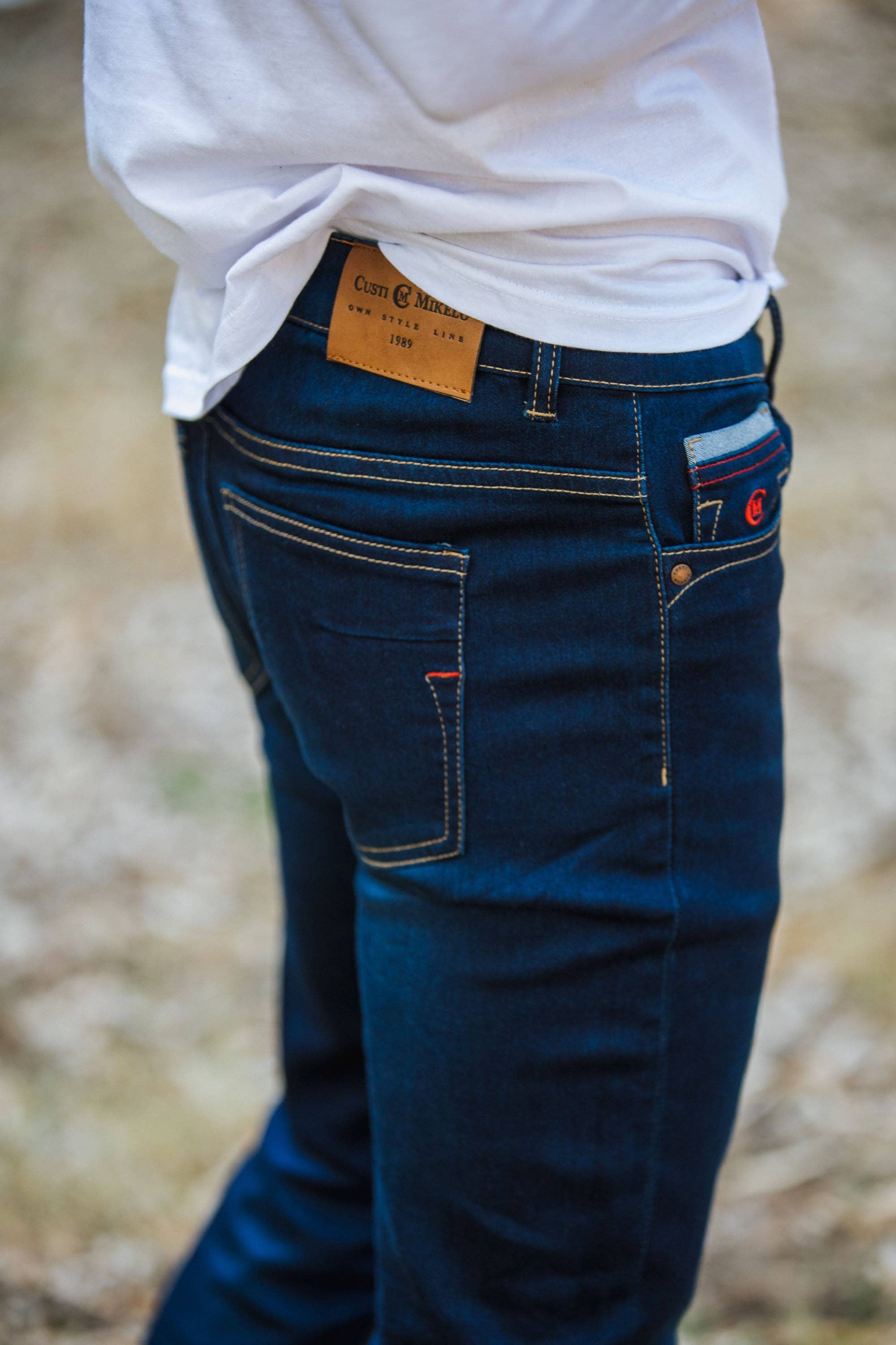 Custi Mikelo: Made in Spain – wholesale Jeans - Herr – Elastiska mjuka denimbyxor | Curro1