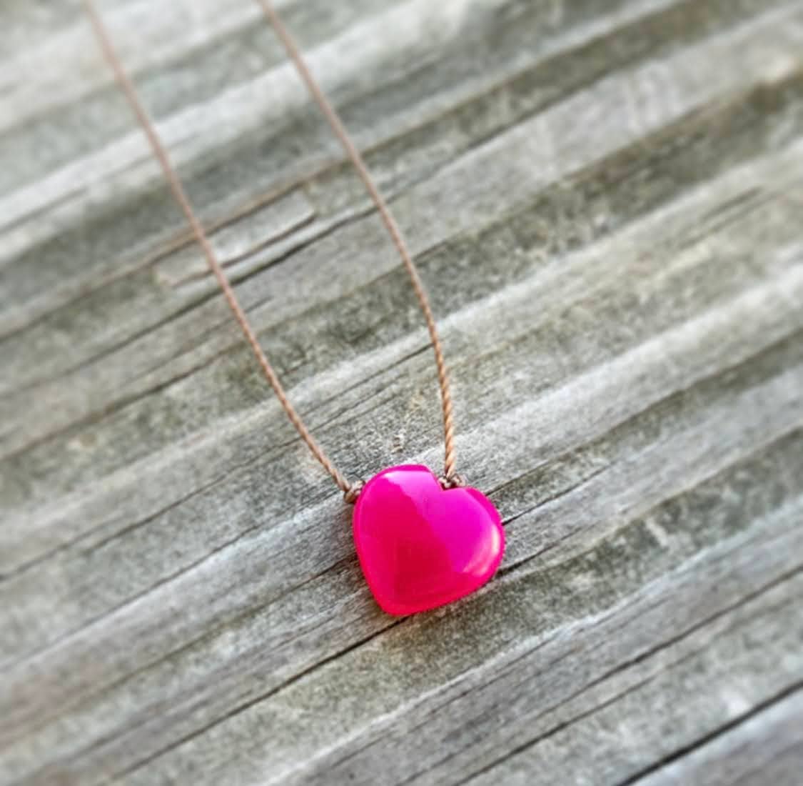 Merelani Designs - Vendita all'ingrosso Collana con ciondolo/pendaglio - Collana a cuore in calcedonio rosa2