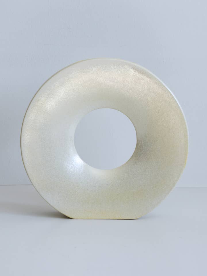 White Circular Jar for wholesale by S. Bernardo