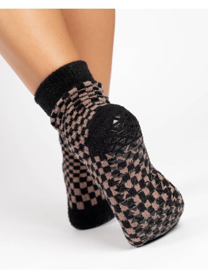 Pointe Studio - Wholesale Socks - Women's - Women's Annie Cozy Crew Grip Sock