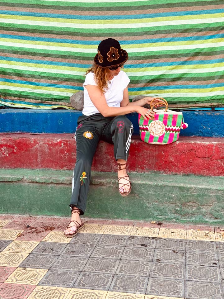 AMOUR D'ÉTÉ - ethically handmade bag in crochet pour la vente par Maison Badigo