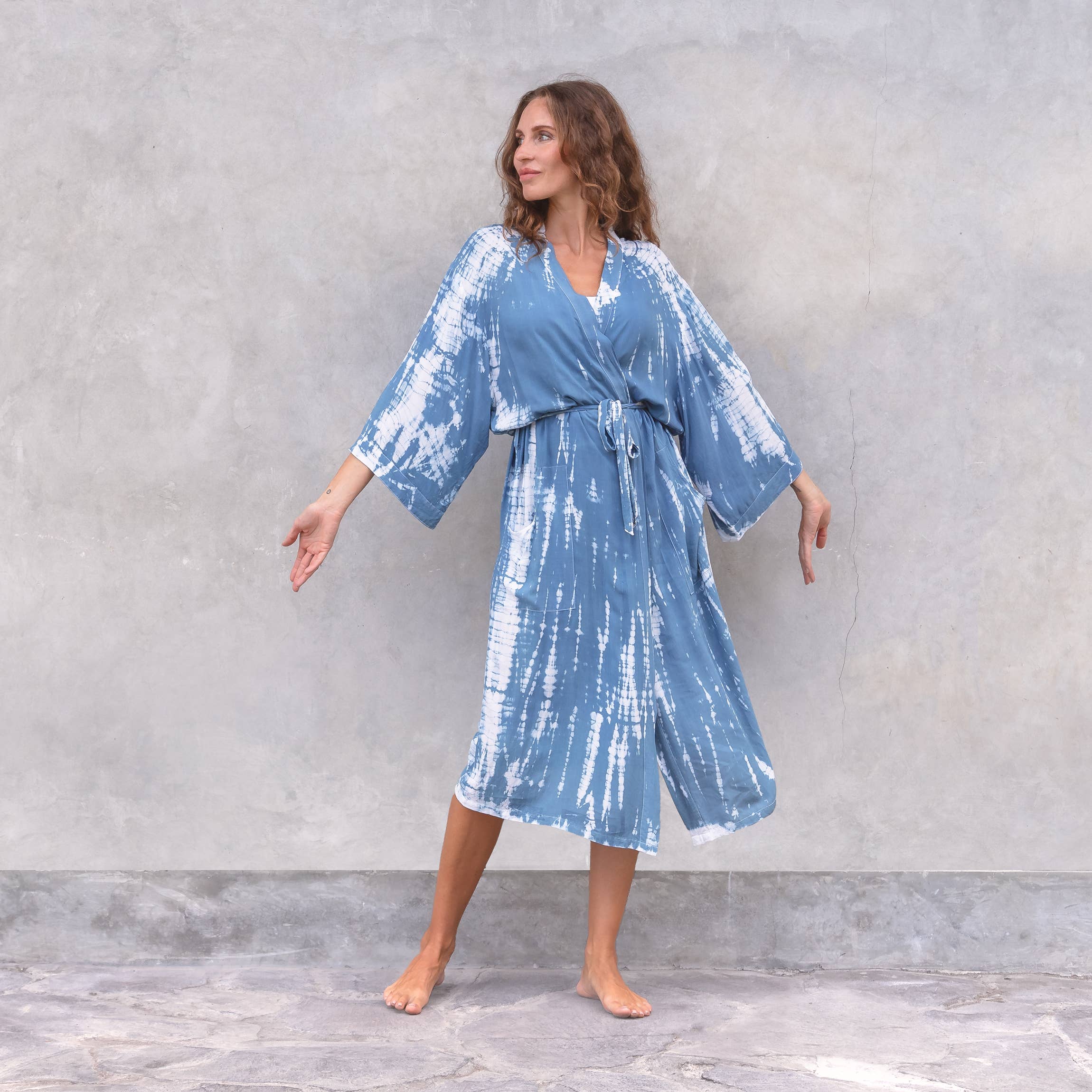 Jaya – Engroshandel Kimono - Dame – Satya kimono - begrænset udgave, Jaya unik, håndfarvet i Bali1