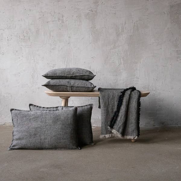 LinenMe – wholesale Throw pillow cover – Linen Cushion Cover Natural Black Rustico
