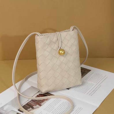 Pretty Persuasions - Wholesale Crossbody Bag - Women's - P25022 Small Woven Crossbody Bag4