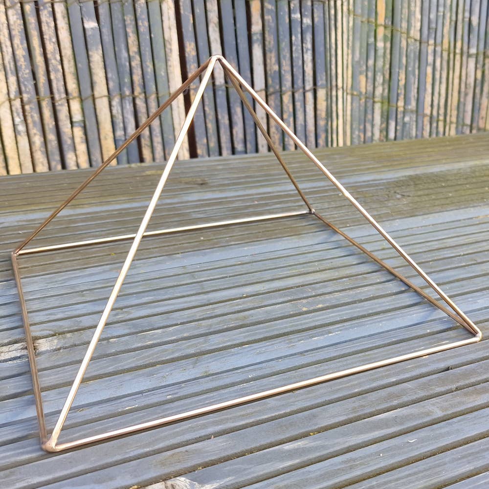 Shamans Crystal – wholesale Spiritual stone/crystal – Copper Pyramid 25cm Wide4