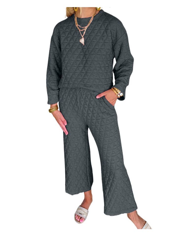PRETTY BASH – Engroshandel Loungesæt - Dame – Quiltet trøje og bukser outfit
