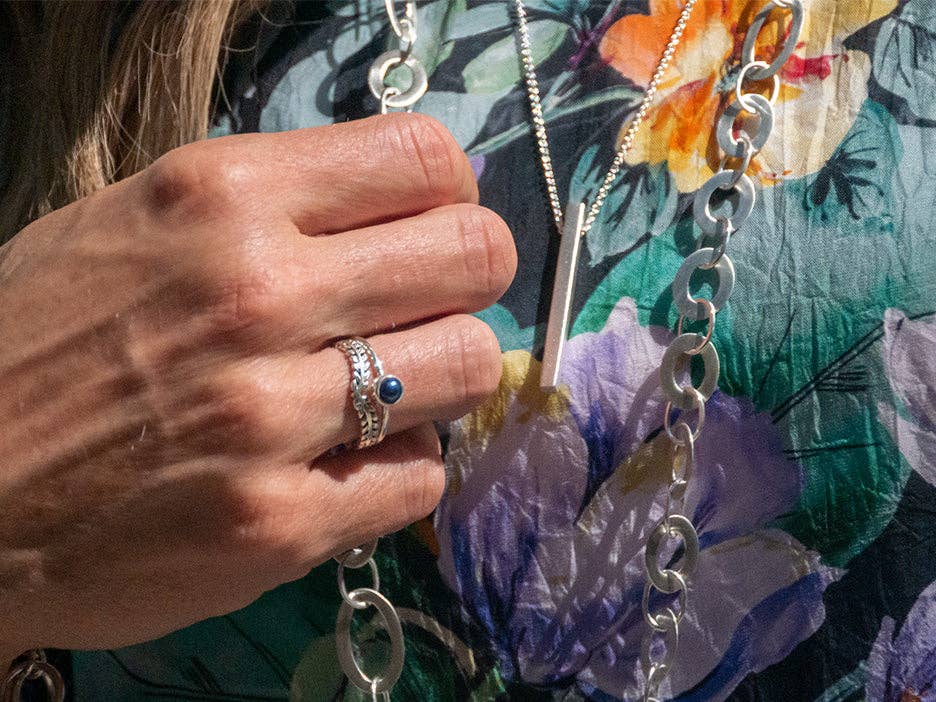 Silver Laurel Wreath Ring for wholesale on Faire1