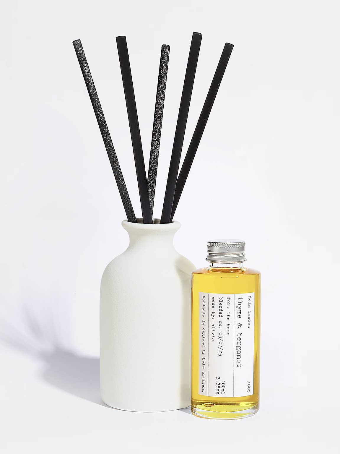 Helm London - Wholesale Reed diffuser - Thyme & Bergamot Ceramic Reed Diffuser - 100ml