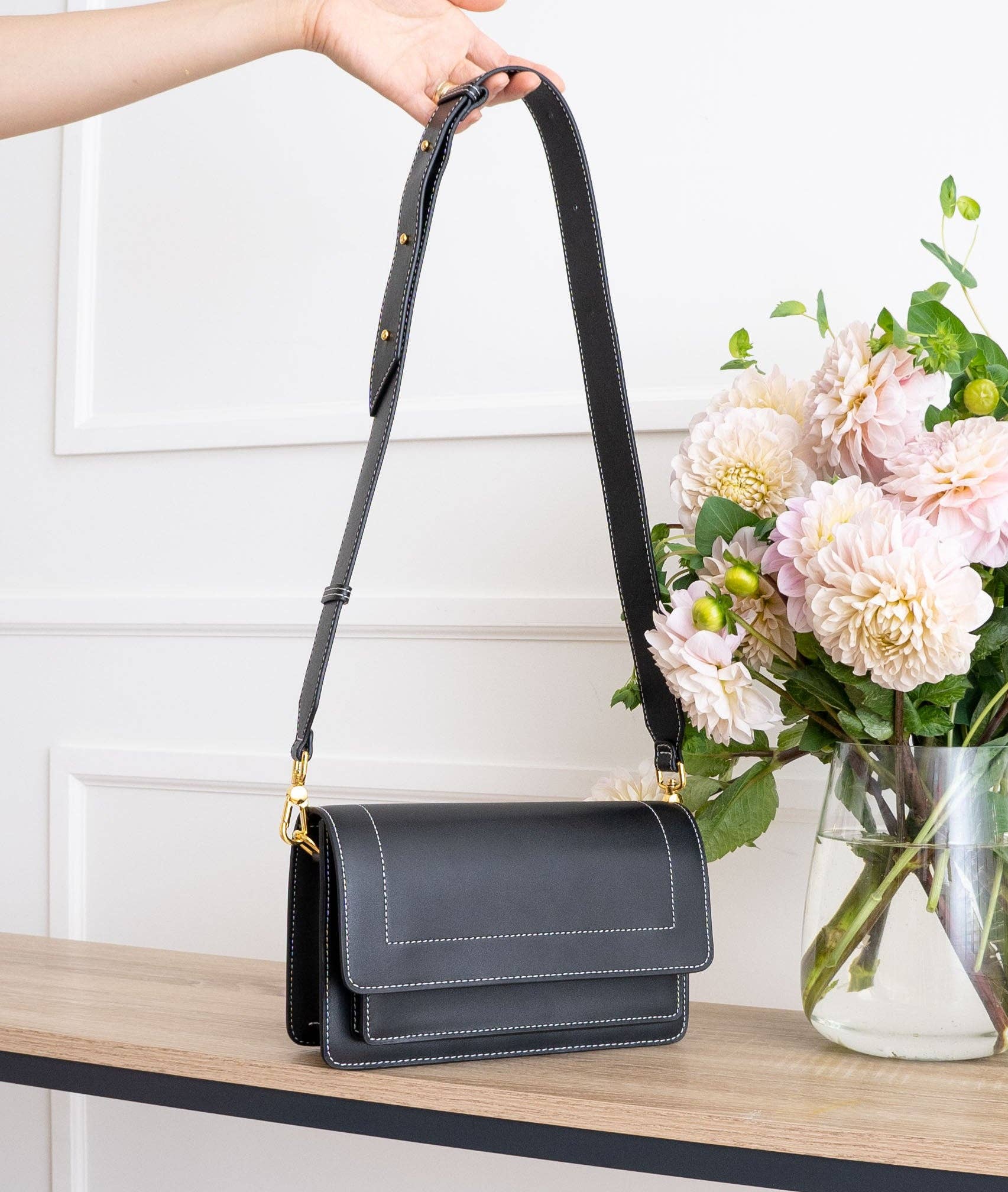 AALLYN – Großhandel Umhängetasche - Damen – Ingrid Umhängetasche - Leder13