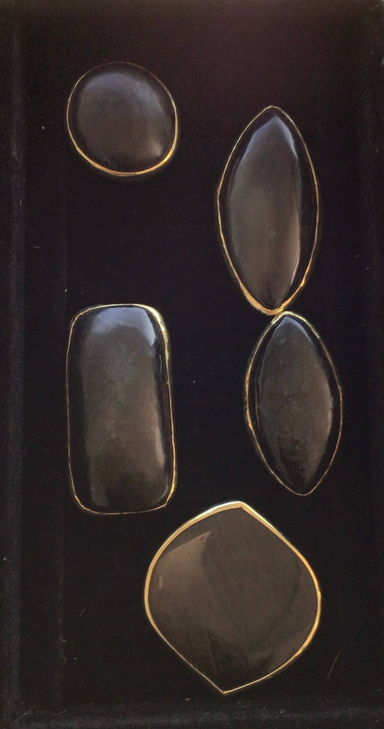 Harkiss Designs - Vendita all'ingrosso Anelli cocktail/statement - Anelli alla moda regolabili in corno saldato1