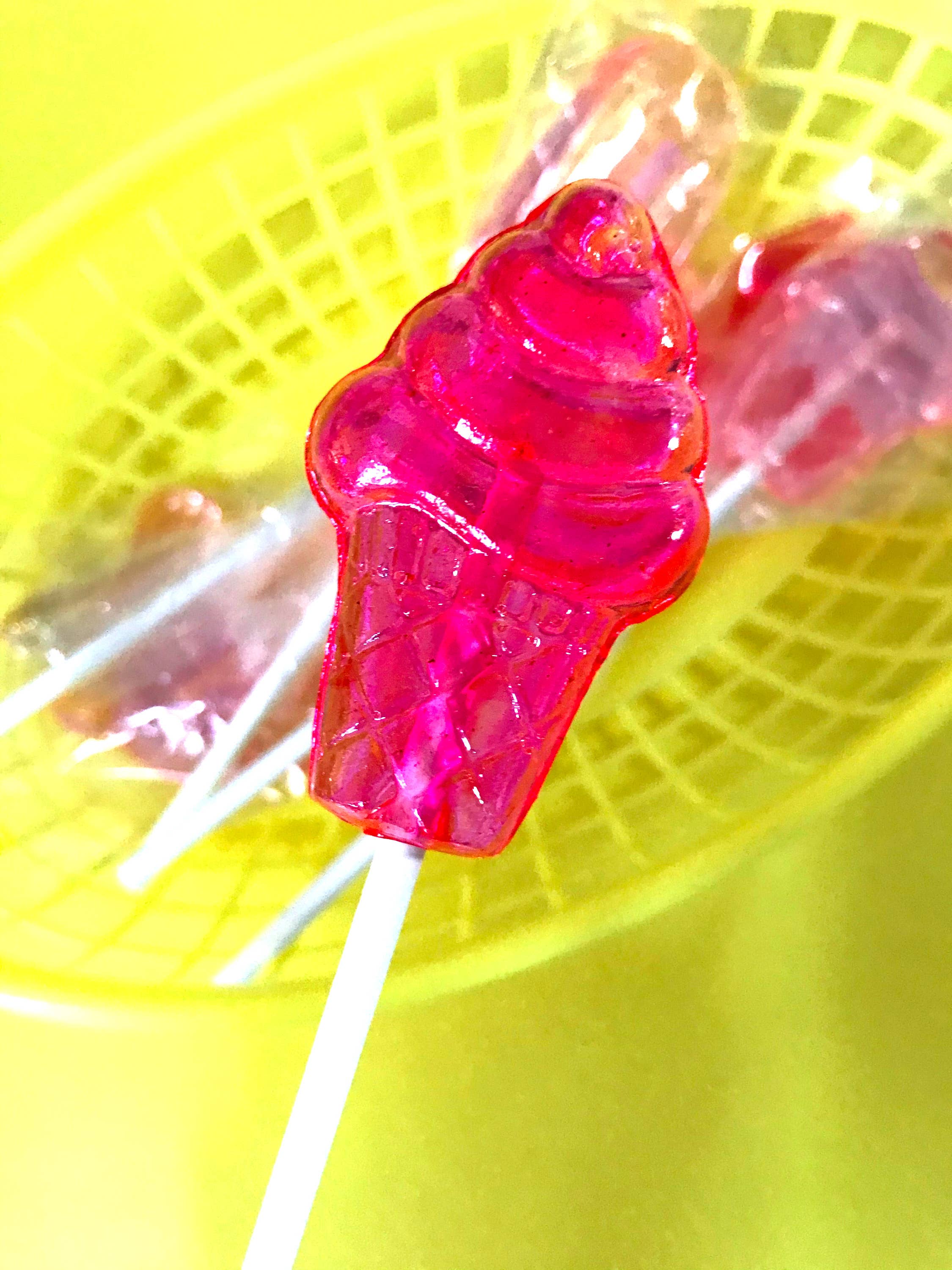 Sweetie Darling Candy - Wholesale Lollipop - Ice Cream + Sprinkles (12 Pieces)2