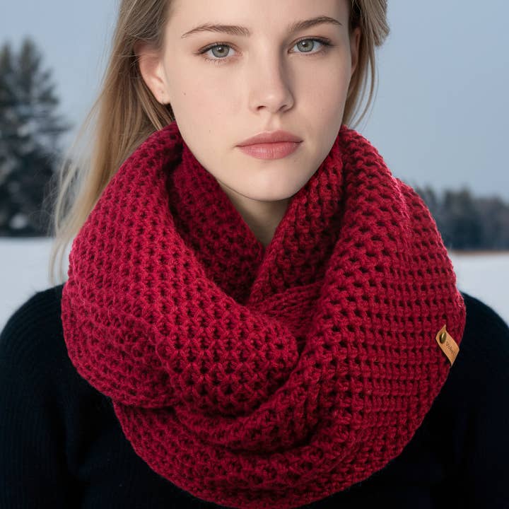 Vobelle – wholesale Scarf – Women's – 100% Merino Wool Honeycomb Stitch Knit Infinity Scarf