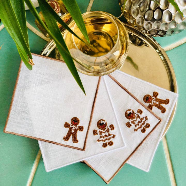 Set di 4 tovaglioli da cocktail ricamati con pan di zenzero natalizio per la vendita all'ingrosso da parte di Belle Linen
