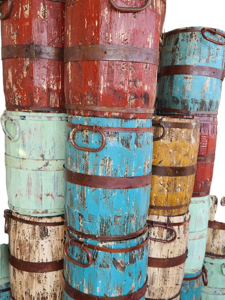 Grand baril rustique pour la vente par Luises Perez Imports LLC