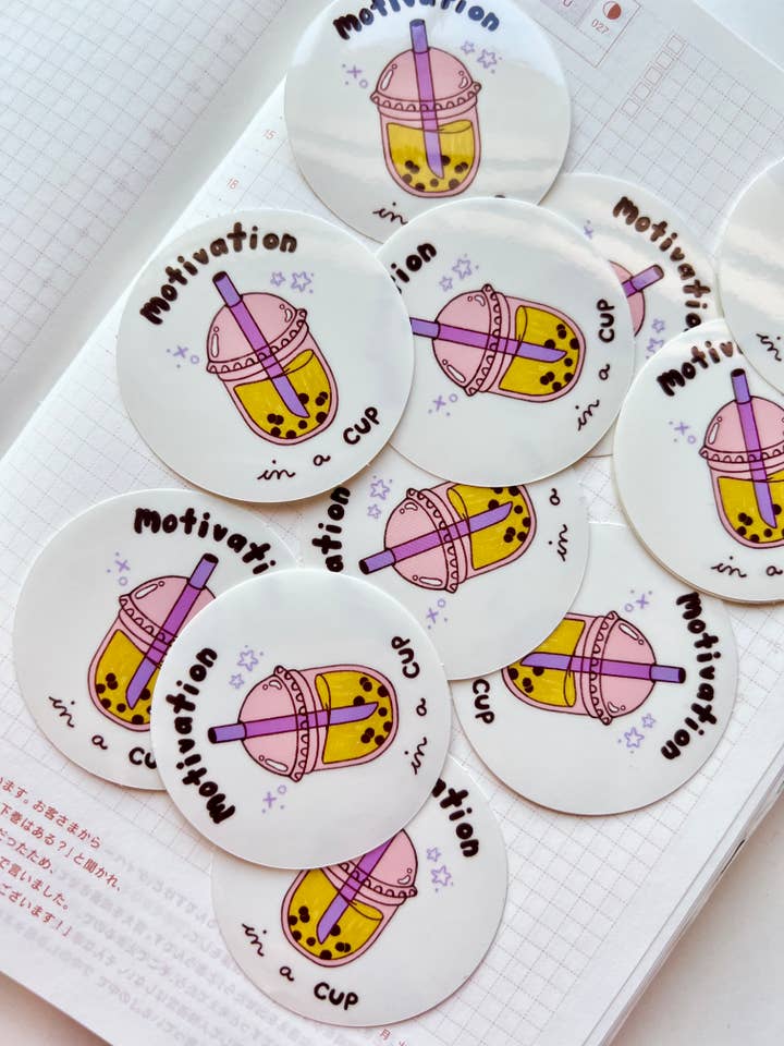 Motivazione in una tazza - Adesivo Bubble Tea per la vendita all'ingrosso da parte di Marlene Vega Studio