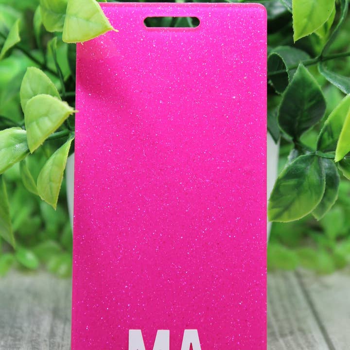 MA {Assistant Médical} Badge Buddy Pailleté Rose Brillant pour la vente par Hylidae Boutique