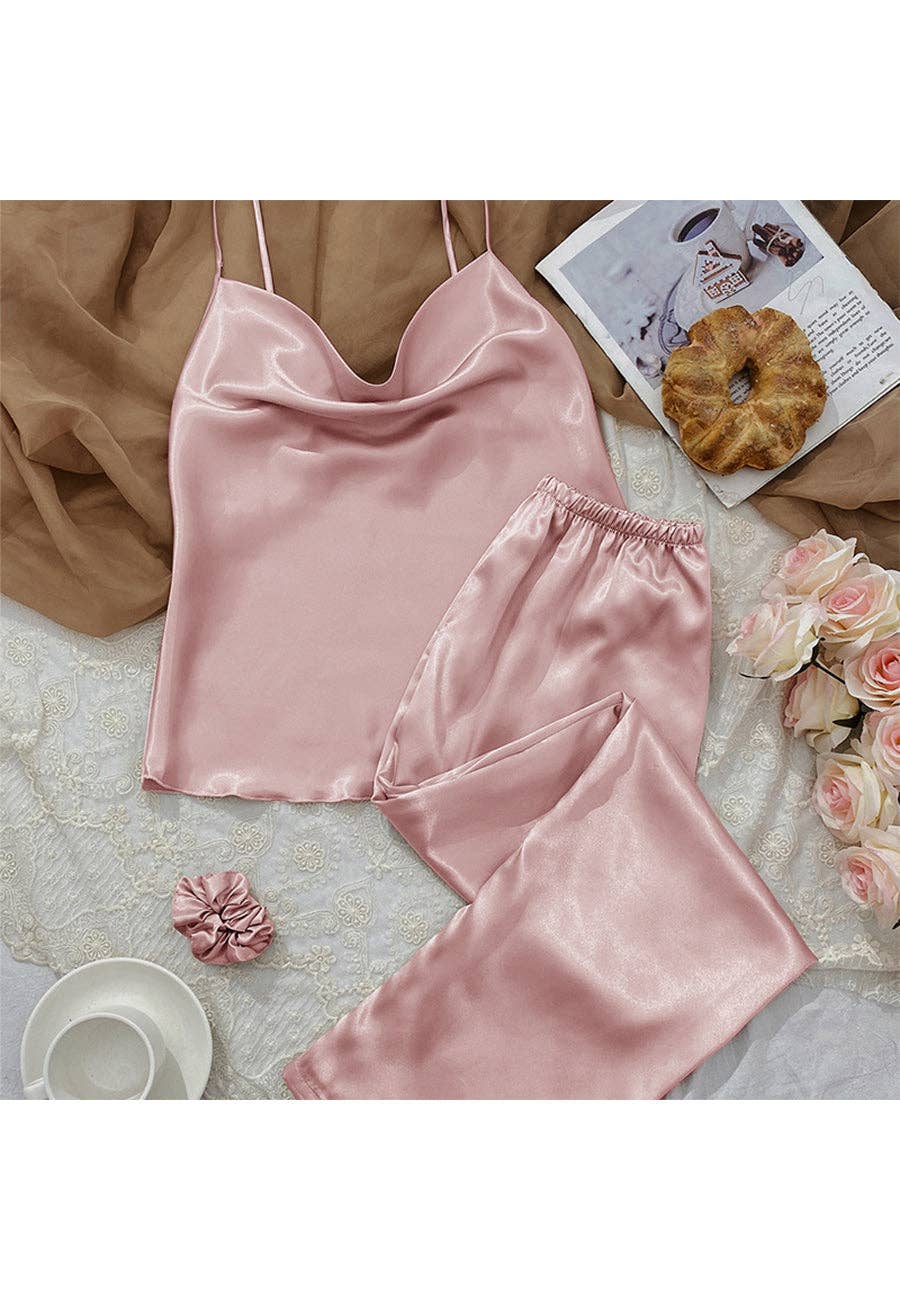 Anna Kaci Wholesale – Großhandel Schlafanzug-Set – Damen – Tanktop und Pyjamahose aus Satin mit Kapuze5