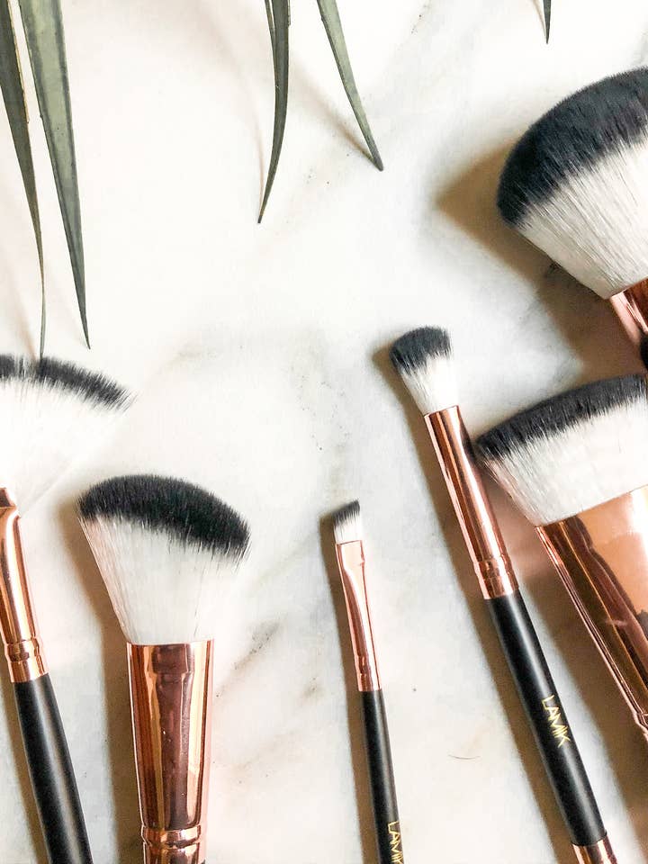 Zeig mir Pinselset für den Großhandel von LAMIK Beauty