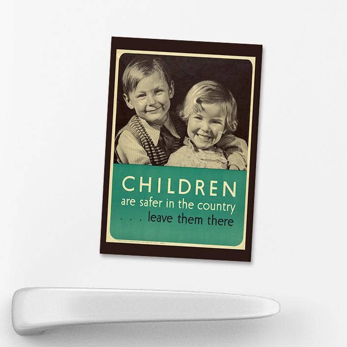 MAGNET (Pack of 10): ‘Children Are Safer In The Country'. ML0109 for wholesale by Memory Lane