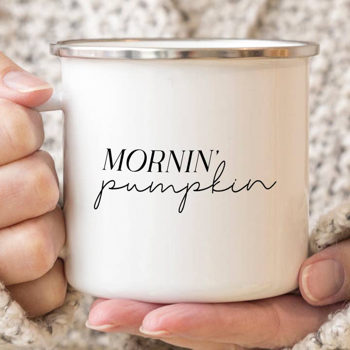 Mug campeur Mornin' Pumpkin pour la vente par Creativien Studio