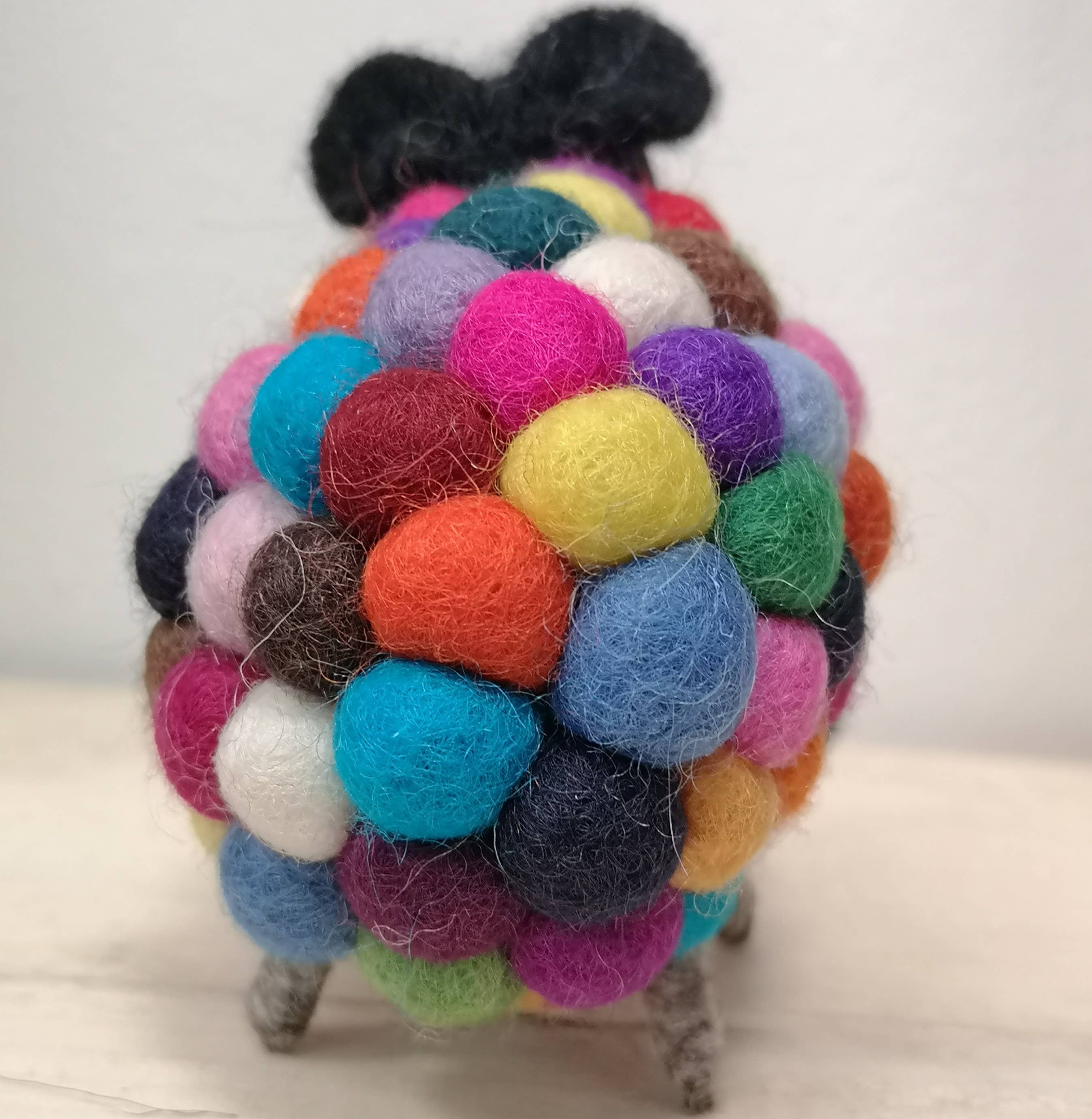 Cool Trade Winds – wholesale Decorative tabletop object – Felted PomPom Sheep4