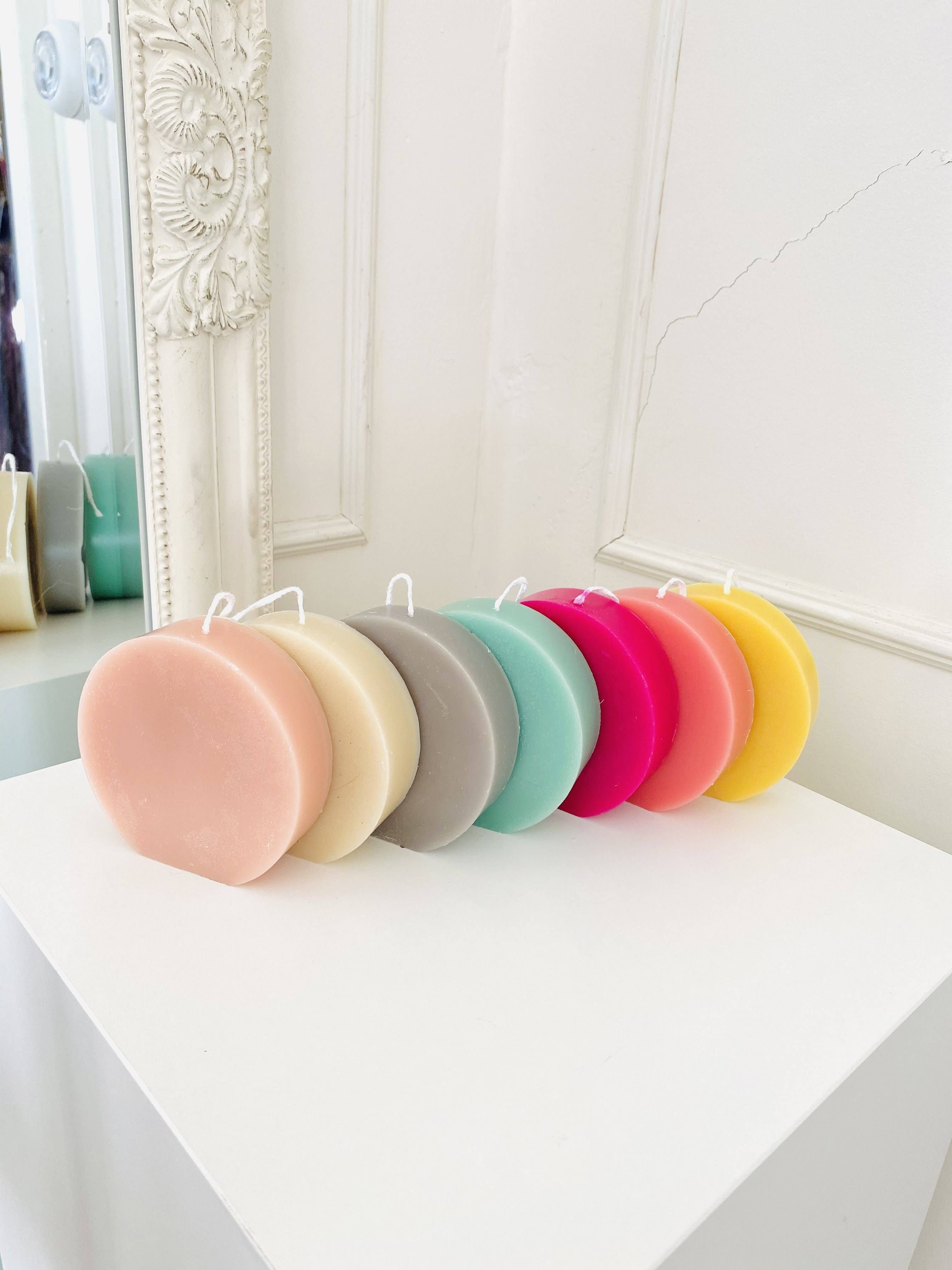 Maple + Love - Vente Bougies originales - Bougies en cire d'abeille aux formes géométriques colorées6