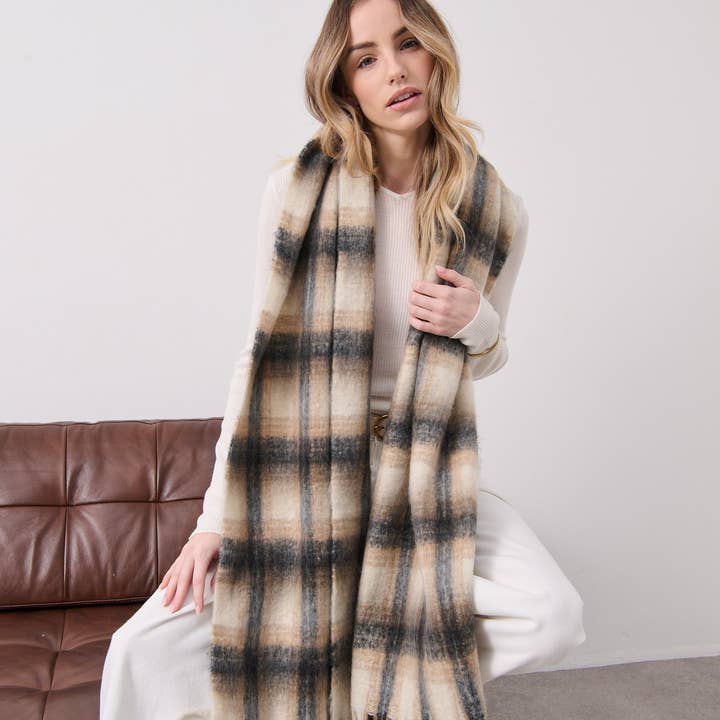 Angels Whisper Accessories - Wholesale Scarf – Women's - Elena Checkered Fluffy Scarf in White