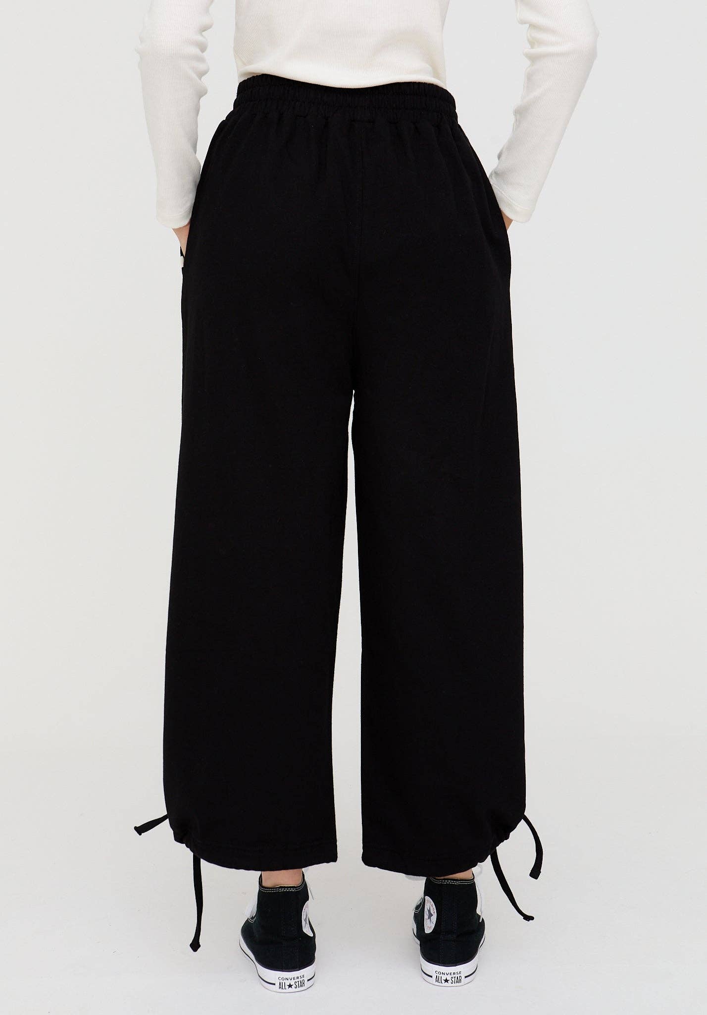 Turtledove London – wholesale Pants – Women's – Kit Black Wide Leg Trousers8