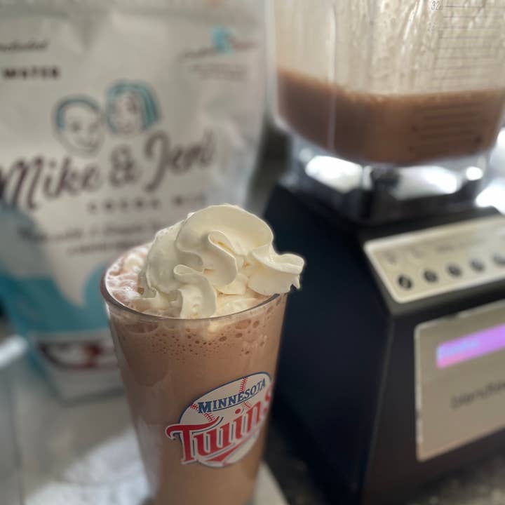 Mike and Jen's Hot Cocoa - Wholesale Hot Cocoa Mix/Kit - Mike and Jen's Gift Size Hot Cocoa (12 oz)6