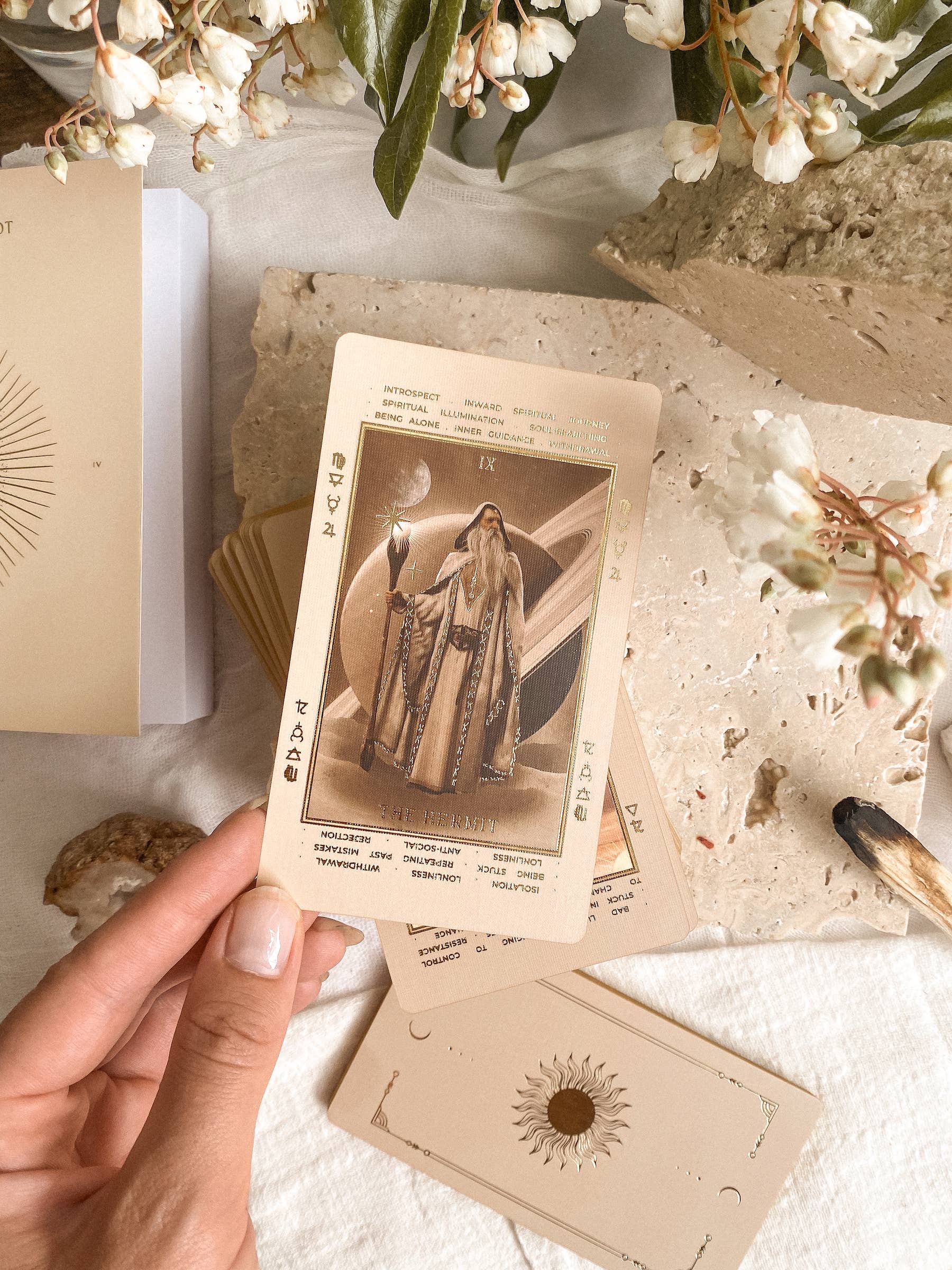 ST SOLEIL - Wholesale Tarot Cards - Lucid Dreams Beginners Tarot Deck ED IV, Beige11